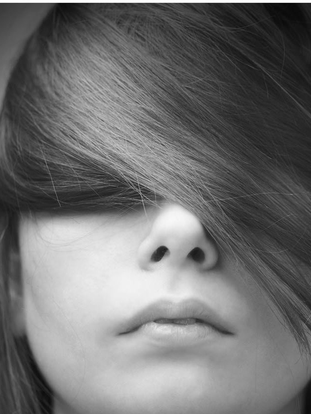Portrait noir et blanc de Maureen Peillon